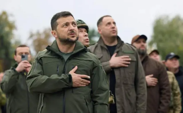 Madaxweynaha Ukraine Volodymyr Zelensky