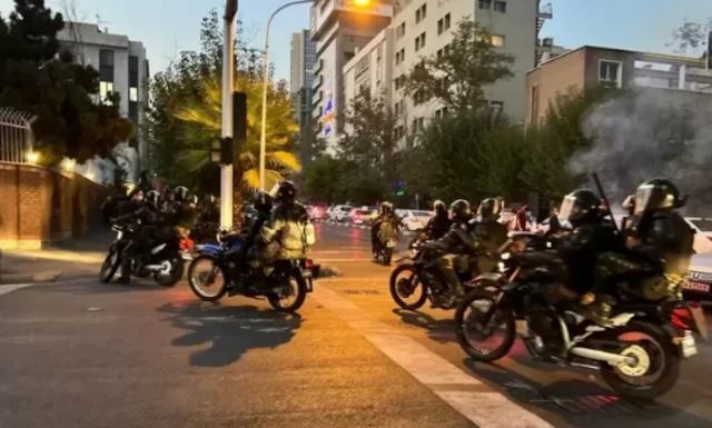 Booliska rabshadaha ka hortaga oo Motooyin wata