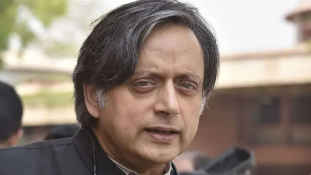 शशि थरूर