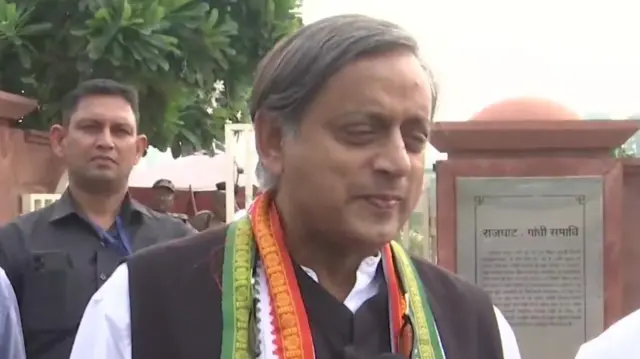 शशि थरूर