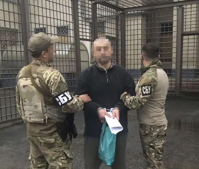 СБУ, війна, зрадники