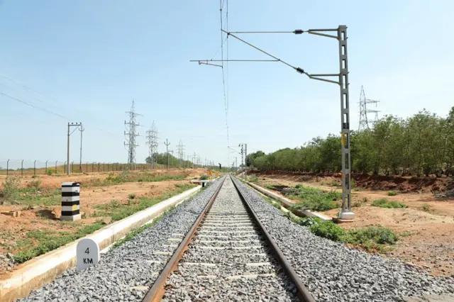 రైలు పట్టాలు