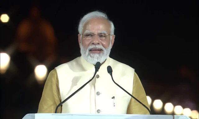 मोदी