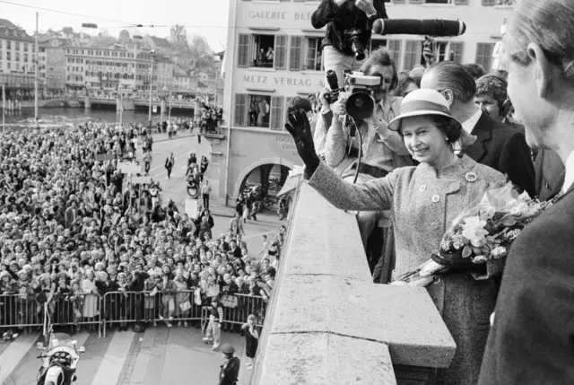 Kraliçe 2. Elizabeth
