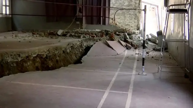 જોશીમઠમાં આવેલા બૅડમિન્ટન કોર્ટના હાલ