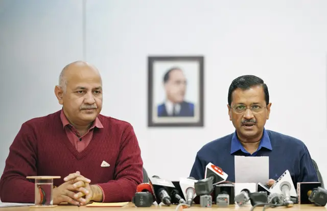 अरविंद केजरीवाल और मनीष सिसोदिया