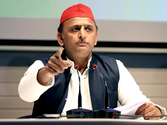 समाजवादी पार्टी के अध्यक्ष और उत्तर प्रदेश के पूर्व मुख्यमंत्री अखिलेश यादव