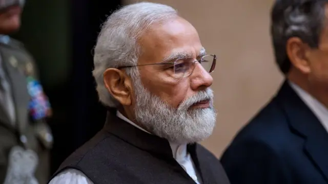 मोदी