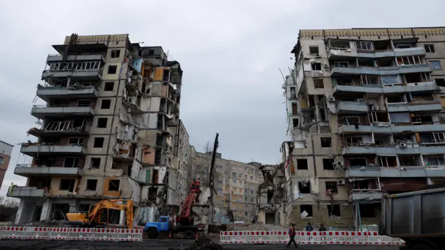Разрушенное здание