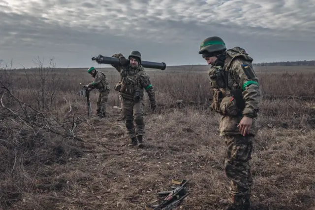 Военные в Донбассе