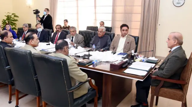 وزیر اعظم شہباز شریف کی زیر صدارت قومی سلامتی کمیٹی کا اجلاس شروع