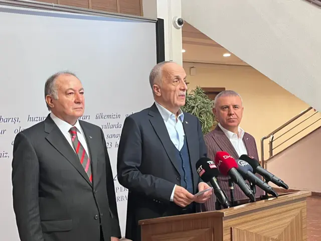 türk-iş