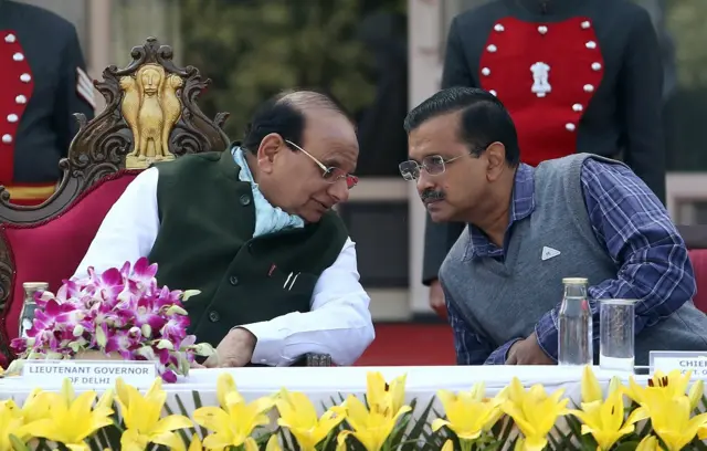 दिल्ली के उपराज्यपाल (एलजी) वीके सक्सेना और अरविंद केजरीवाल