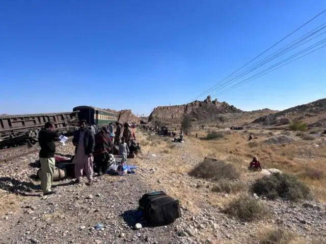 पटरी से उतरी ट्रेन