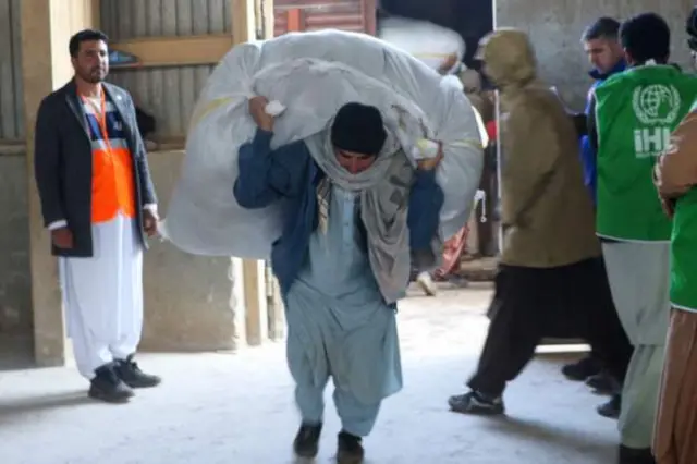 جوالی بیچاره