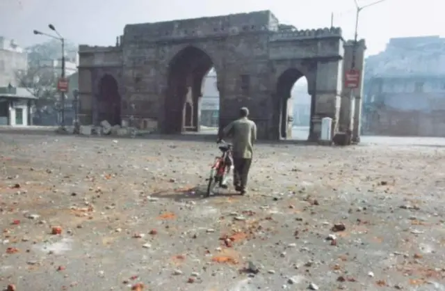 અમદાવાદ