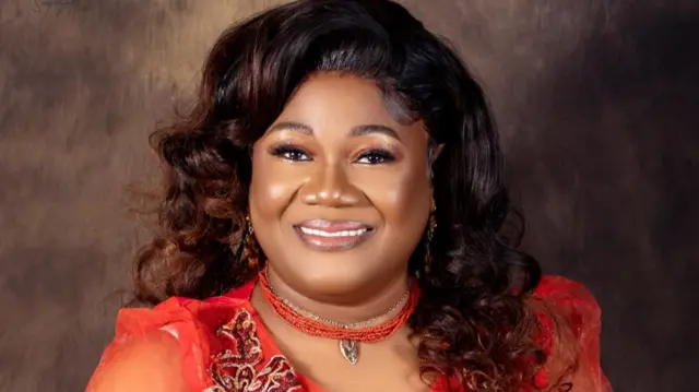 Ngozi Johnson Ogbuneke na-azọ ọkwa Gọvanọ Abia Steeti