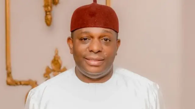 Onye na-azọ ọkwa Gọvanọ Abia Steeti