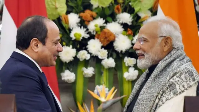 ઇજિપ્તના રાષ્ટ્રપતિ અબ્દુલ ફતહ સીસી અને ભારતના વડા પ્રધાન નરેન્દ્ર મોદી