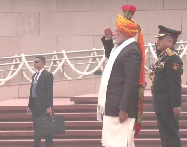 मोदी