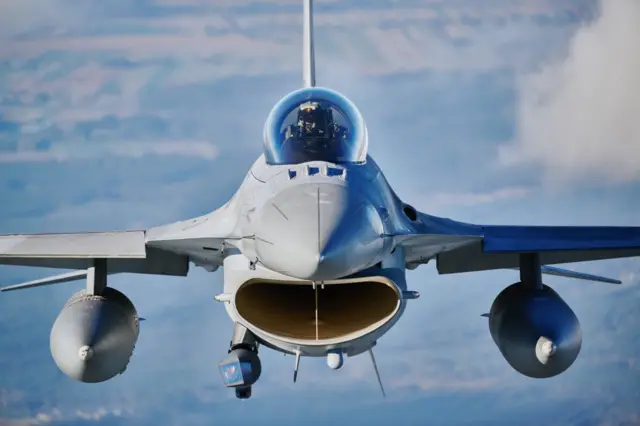F-16