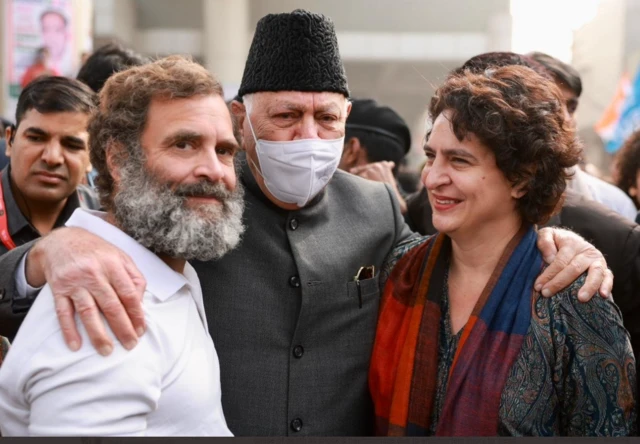 राहुल गांधी और प्रियंका गांधी