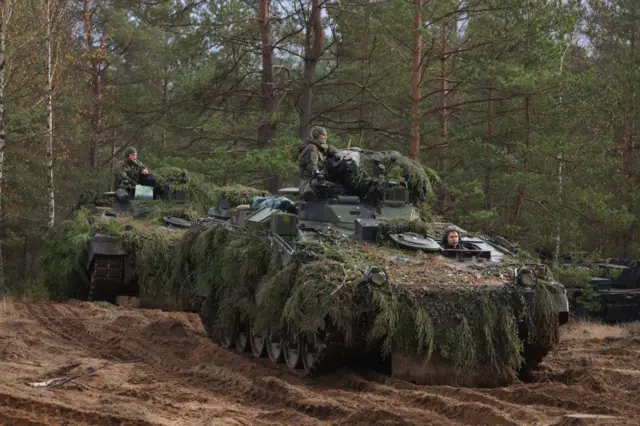 Немецкие БМП Marder на учениях НАТО