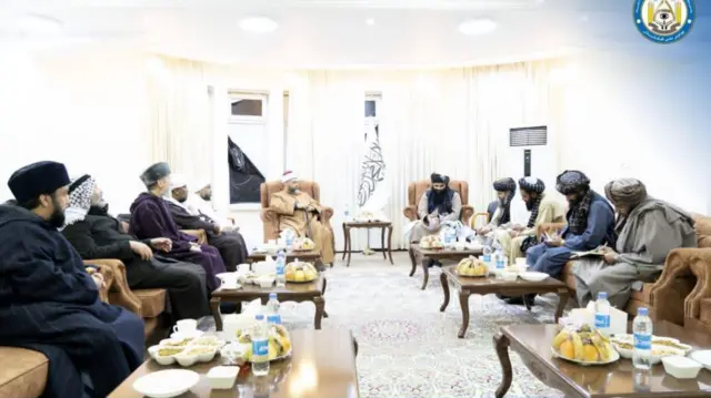 دیدار نمایندگان علمای اسلامی با حقانی در کابل