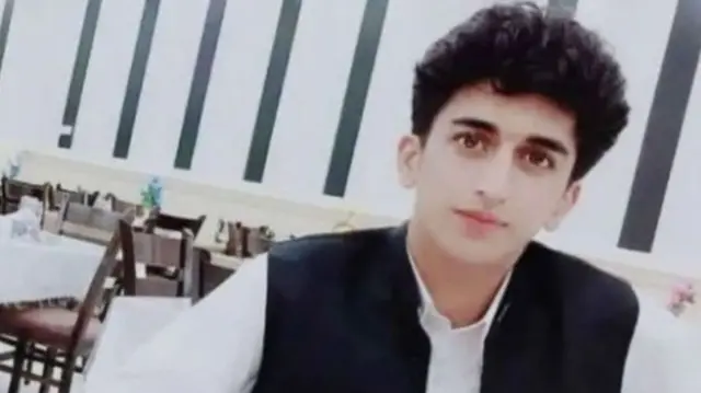 کامبیز خروت