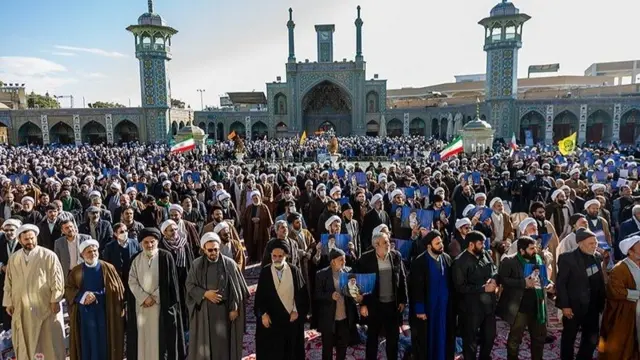 تجمع امروز در شهر قم همزمان با سومین سالگرد کشته شدن ۱۷۶ سرنشین هواپیمای اوکراین بود که سه سال پیش با موشکهای سپاه پاسداران سرنگون شد