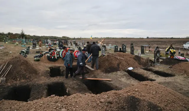 Похороны погибших в селе Гроза