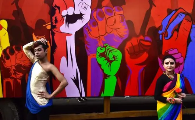 స్వలింగ్ జంటలు