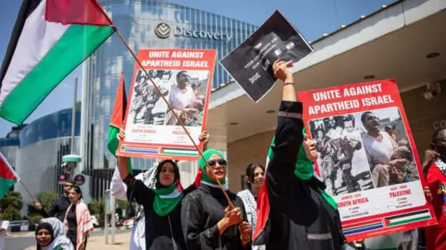 Güney Afrikalı sendikaların Johannesburg'da Filistinlilere destek gösterisi