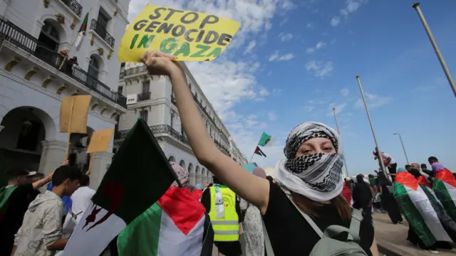 مظاهرة في الجزائر العاصمة دعماً للفلسطينيين