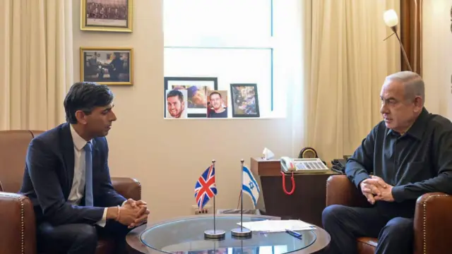 رئيس الوزراء الإسرائيلي بنيامين نتنياهو بعد لقائه بنظيره البريطاني ريشي سوناك
