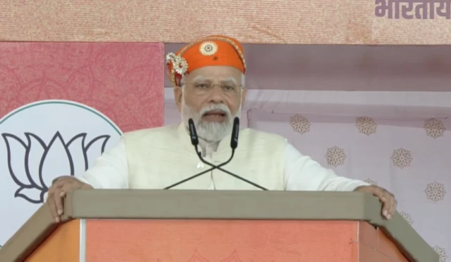 नरेंद्र मोदी