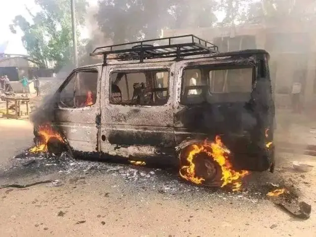 Ụgbọala na-agba ọkụ