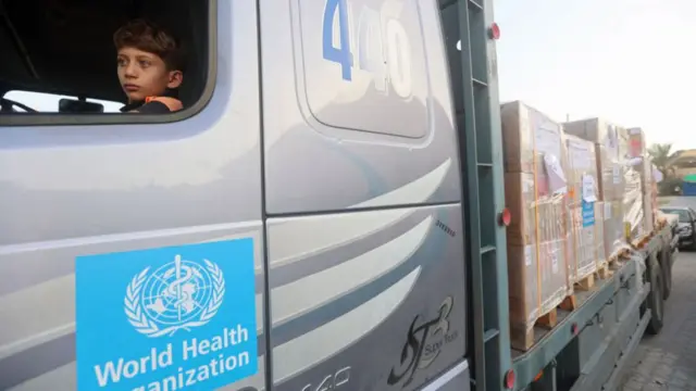 Ребенок в грузовике