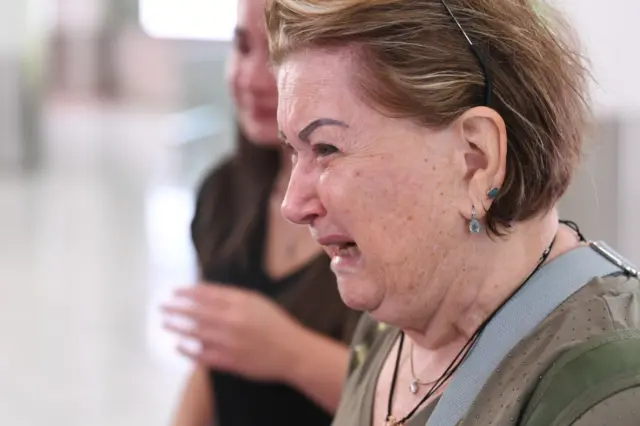 17 Ekim'de  Sydney, Avustralya'ya ulaşanların karşılamasından bir kare