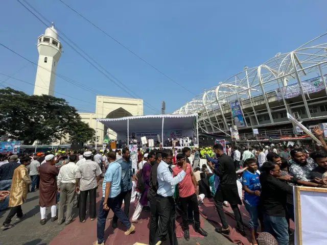 দুপুর আড়াইটা থেকে সমাবেশ শুরু হওয়ার কথা রয়েছে