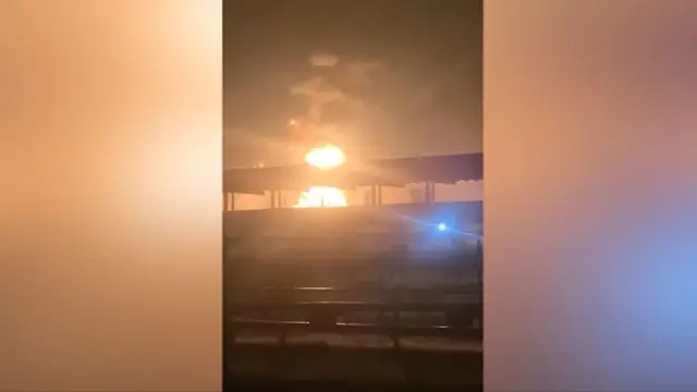 момент взрыва на НПЗ
