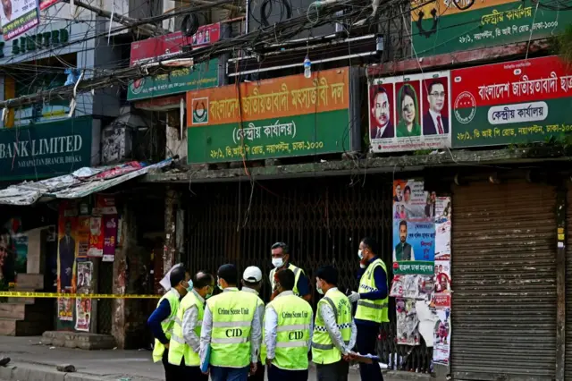 বিএনপি কার্যালয়ের সামনে সিআইডির সদস্যরা