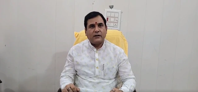 लोनी क्षेत्र से बीजेपी विधायक नंदकिशोर गुर्जर