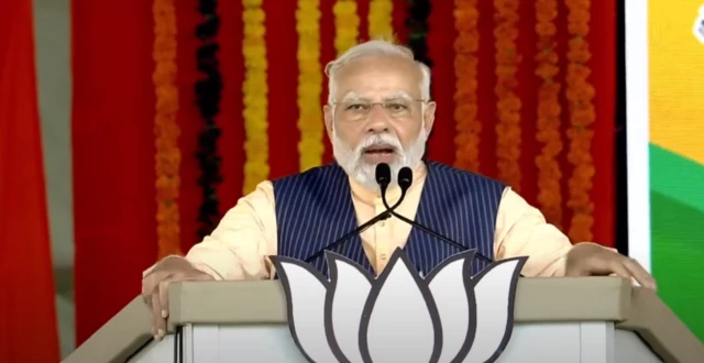 नरेंद्र मोदी