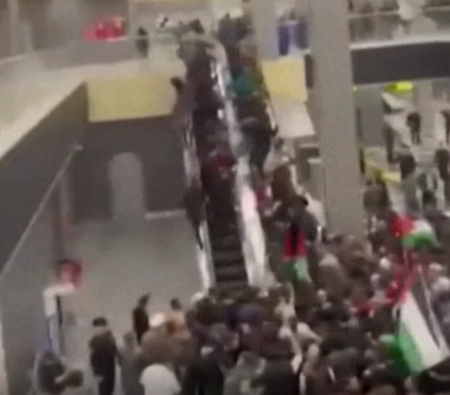 havalimanı baskını