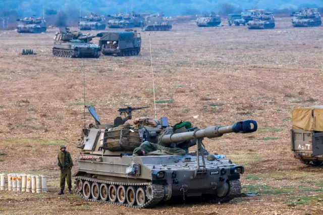 Израильская армия стянула силы к ливанской границе в качестве меры предосторожности