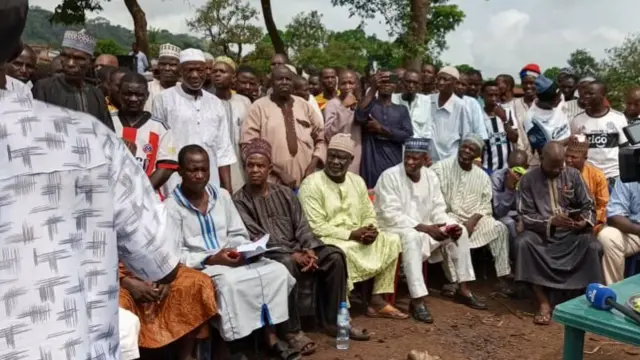Ndị na-ere ehi n'ahịa Lokpanta dị n'Abia Steeti