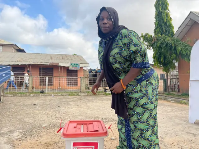 Woman voter