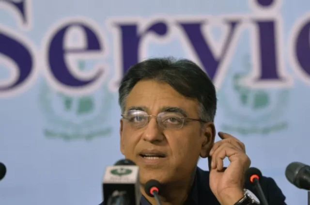 اسد عمر