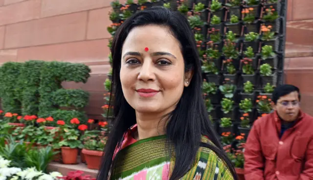 लोकसभा सांसद महुआ मोइत्रा